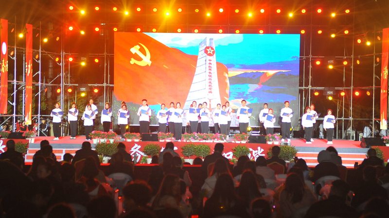 行业现状：定制服务市场日益细分，专业能力成为关键